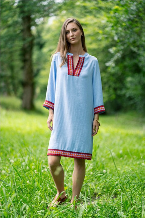 VESTIDO CON CINTA ÉTNICA...