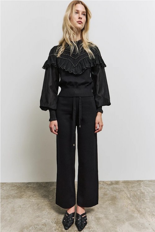 BLUSA COMBINADA TACHUELAS...