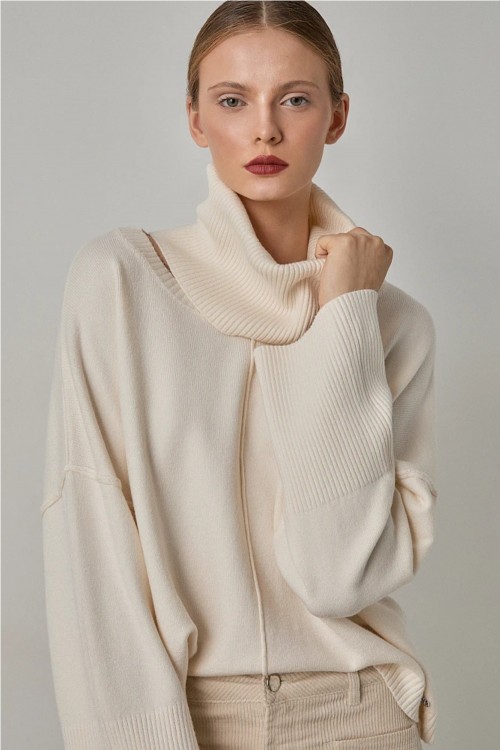 JERSEY CUELLO ALTO...