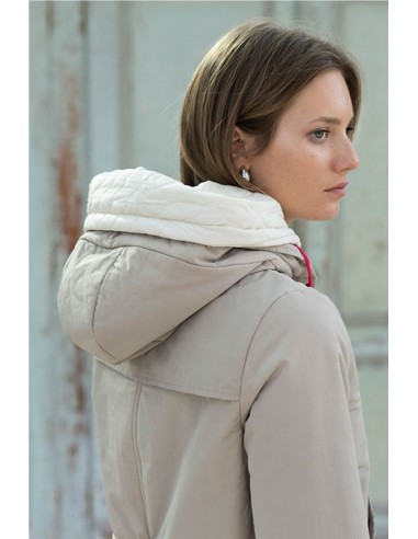 PARKA ACOLCHADA CON CAPUCHA  HONGO