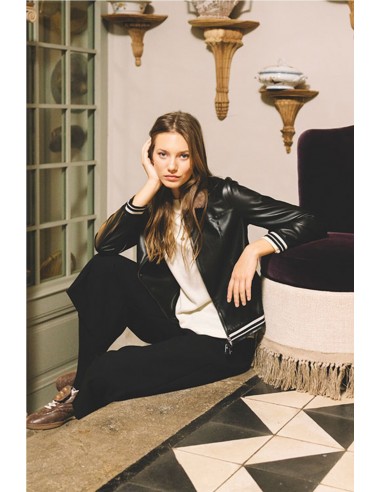 CHAQUETA BOMBER EFECTO PIEL    HONGO