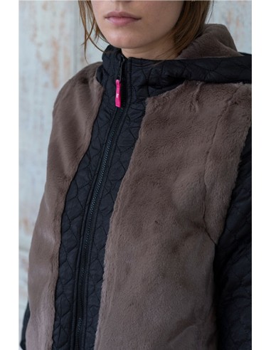 CHAQUETA CONVERTIBLE EN CHALECO...