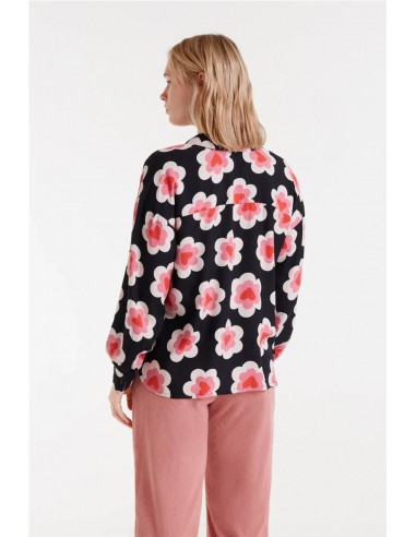 CAMISA ESTAMPADO CORAZÓN   COMPAÑÍA...