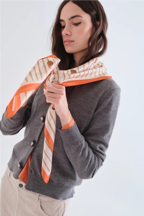 CARDIGAN CON BOTONES... 2