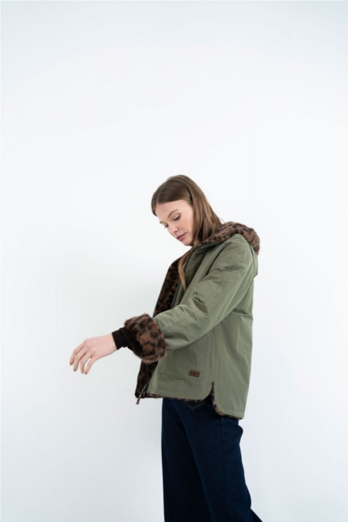 PARKA PELO ANIMAL PRINT...